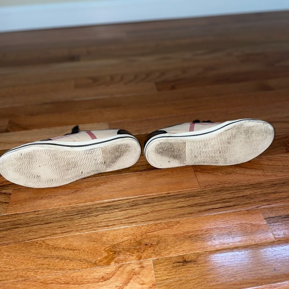 Designer Burberry Sneakers- Pre-owned - Picture 4 of 6